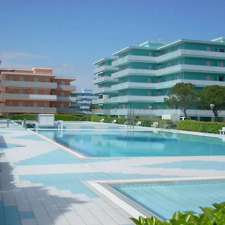 Swimming Pools And Comfort For 6 - Beahost Bibione